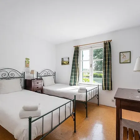 Guestready - Tranquil Escape Near Ave River Villa *