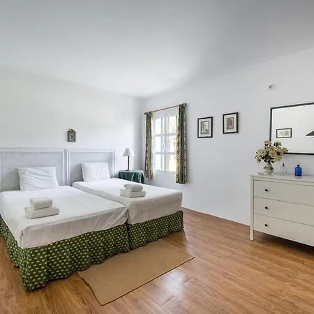 Guestready - Tranquil Escape Near Ave River *